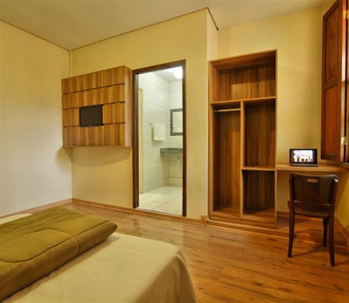 Hostel Roma Curitiba Esterno foto